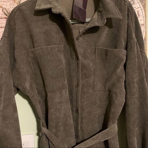 Courduroy Belted Romper - Picture 2 of 10